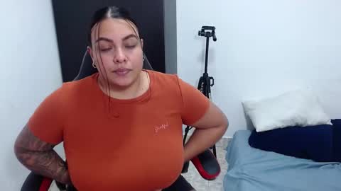  estefania online show from December 2024 09:06:02 PM