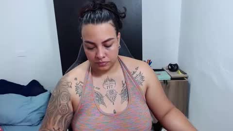  estefania online show from February 2025 10:51:02 AM