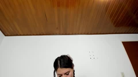 isabella_jaramillo online show from November 2025 01:00:01 PM