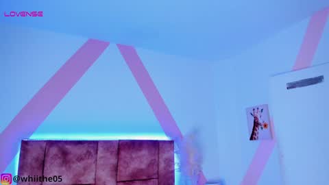 Isabella White online show from February 2025 01:43:01 AM