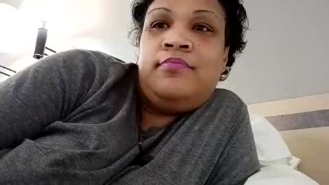 Isabella online show from February 2026 09:02:01 PM