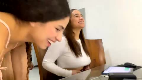 Isabella.. back again  online show from January 2025 02:32:02 AM