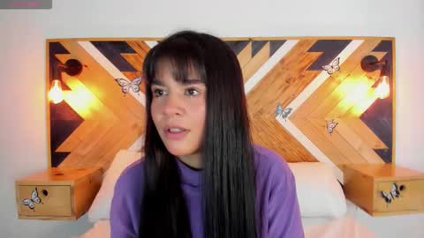 Snapshot of isabellamarinny chatting on September 2025 12:49:01 PM Isabella online show from September 2025 12:49:01 PM