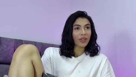 Isa online show from December 2024 11:00:01 AM