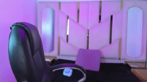 isabellrodriguez18 online show from March 2026 03:57:02 AM