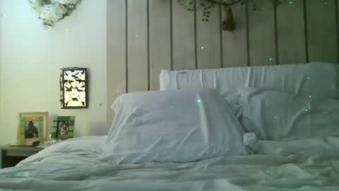 Iseestarz420 online show from September 2025 03:43:02 AM