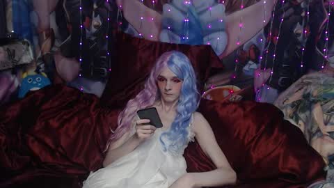 Snapshot of iselestias chatting on October 2025 11:16:02 PM Sele online show from October 2025 11:16:02 PM