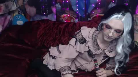 Snapshot of iselestias chatting on November 2025 11:02:01 PM Sele online show from November 2025 11:02:01 PM