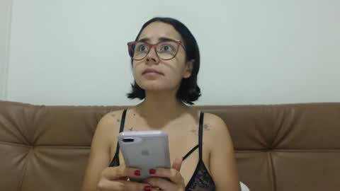 Emma online show from September 2025 01:55:01 AM