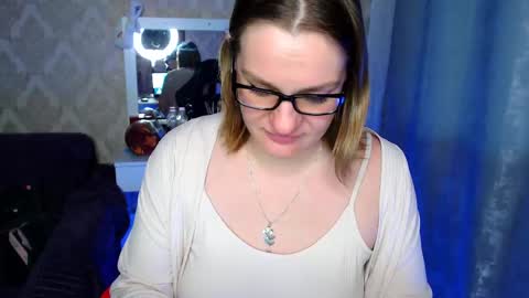 Snapshot of isingle_mom chatting on February 2025 01:54:02 AM isingle_mom online show from February 2025 01:54:02 AM