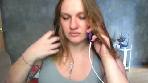 Snapshot of isingle_mom chatting on June 2026 11:15:01 AM isingle_mom online show from June 2026 11:15:01 AM