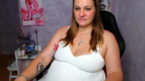 Snapshot of isingle_mom chatting on July 2026 04:51:01 AM isingle_mom online show from July 2026 04:51:01 AM