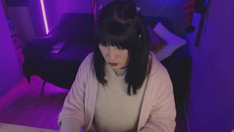 Ana Maria online show from December 2025 01:01:02 AM