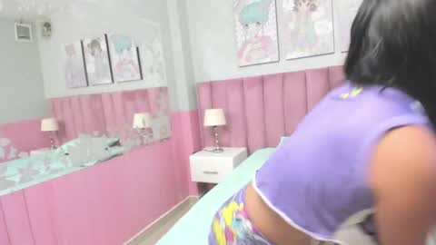 Snapshot of isis_loraine_ chatting on March 2025 02:06:02 AM ISIS online show from March 2025 02:06:02 AM