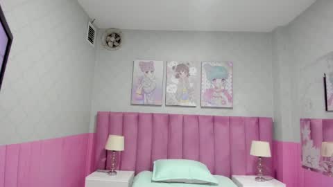 Snapshot of isis_loraine_ chatting on March 2025 02:19:02 AM ISIS online show from March 2025 02:19:02 AM