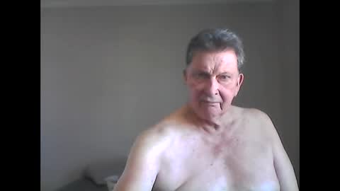 island625103 online show from March 2025 08:29:02 PM