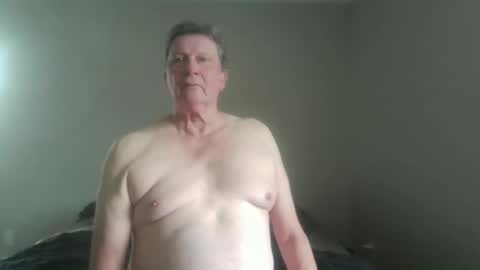 island625103 online show from September 2025 05:40:01 PM