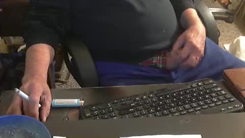 Snapshot of islandduke chatting on December 2024 02:35:01 AM Duke online show from December 2024 02:35:01 AM