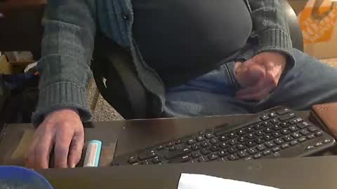 Snapshot of islandduke chatting on December 2024 11:47:01 PM Duke online show from December 2024 11:47:01 PM