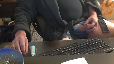 Snapshot of islandduke chatting on December 2024 01:51:01 PM Duke online show from December 2024 01:51:01 PM