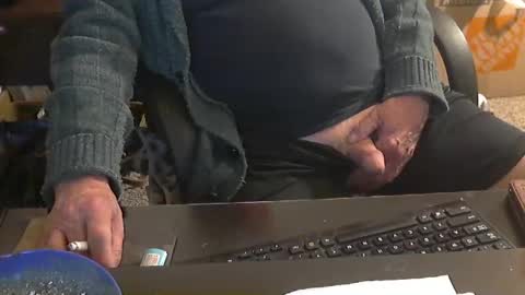 Snapshot of islandduke chatting on December 2024 11:22:01 AM Duke online show from December 2024 11:22:01 AM