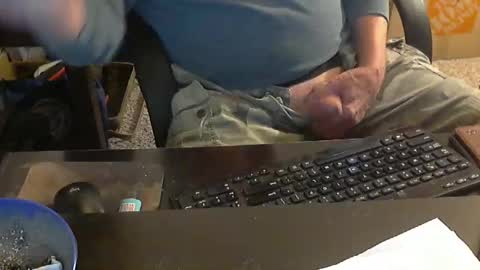 Snapshot of islandduke chatting on December 2024 04:32:02 PM Duke online show from December 2024 04:32:02 PM