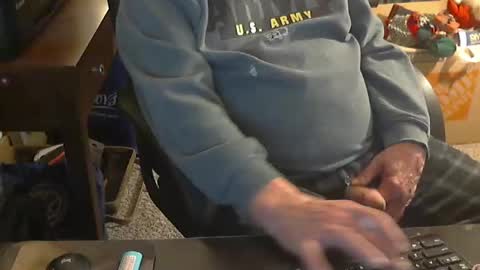 Snapshot of islandduke chatting on December 2024 11:43:02 AM Duke online show from December 2024 11:43:02 AM