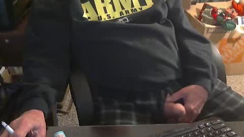 Snapshot of islandduke chatting on January 2025 02:37:02 AM Duke online show from January 2025 02:37:02 AM