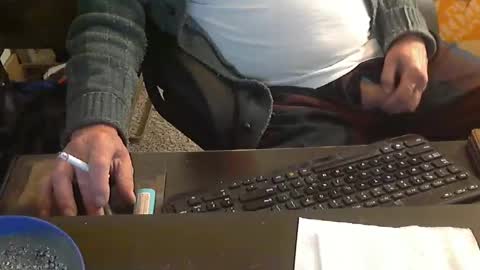 Snapshot of islandduke chatting on January 2025 09:37:02 AM Duke online show from January 2025 09:37:02 AM