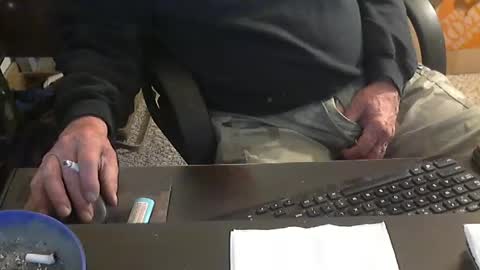 Snapshot of islandduke chatting on January 2025 01:22:01 PM Duke online show from January 2025 01:22:01 PM