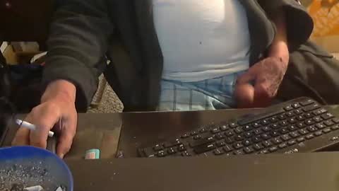 Snapshot of islandduke chatting on January 2025 01:37:02 PM Duke online show from January 2025 01:37:02 PM