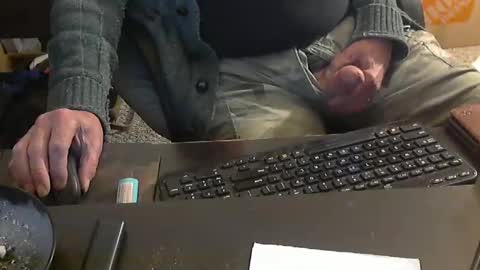 Snapshot of islandduke chatting on February 2025 03:06:01 PM Duke online show from February 2025 03:06:01 PM