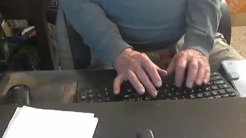 Snapshot of islandduke chatting on October 2025 12:05:02 PM Duke online show from October 2025 12:05:02 PM