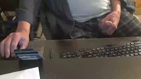 Snapshot of islandduke chatting on October 2025 06:03:02 PM Duke online show from October 2025 06:03:02 PM