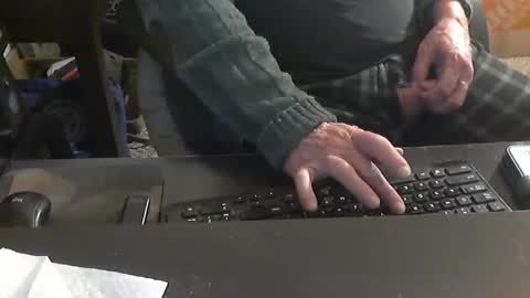 Snapshot of islandduke chatting on November 2025 09:22:02 AM Duke online show from November 2025 09:22:02 AM