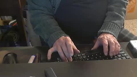 Snapshot of islandduke chatting on November 2025 03:27:01 PM Duke online show from November 2025 03:27:01 PM