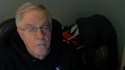 islesman22 online show from December 2025 04:41:01 AM