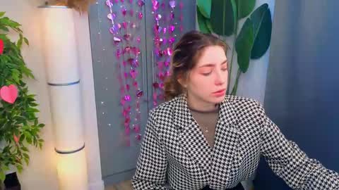 Emilia online show from February 2026 06:25:02 AM