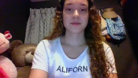 Snapshot of issa30213 chatting on November 2025 02:22:01 AM Issa online show from November 2025 02:22:01 AM