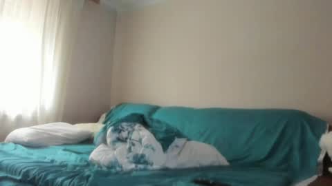 Issabelle online show from April 2026 05:29:02 AM