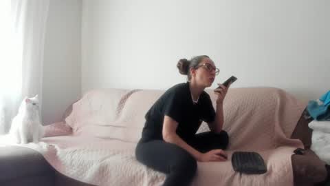 Snapshot of issabelle_69 chatting on July 2026 07:46:01 AM Issabelle online show from July 2026 07:46:01 AM