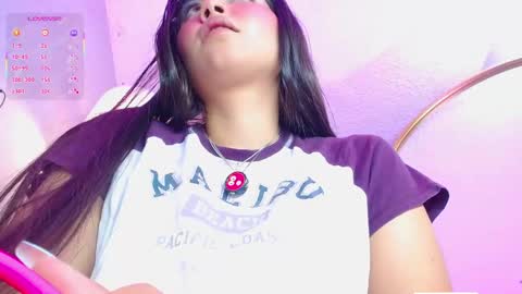 Snapshot of issys_lam chatting on May 2026 12:00:02 PM issys online show from May 2026 12:00:02 PM
