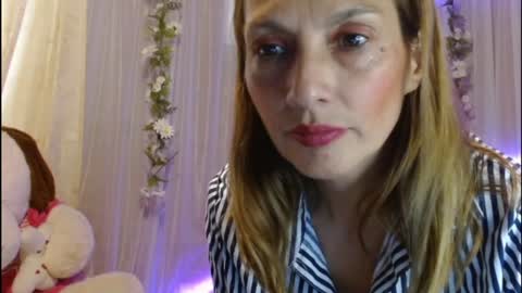 Itala Gomez online show from January 2025 10:28:02 PM