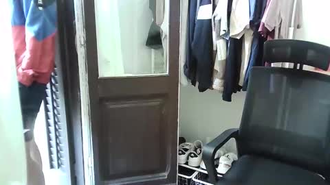 italianboybcn online show from October 2025 08:59:01 AM