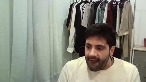 italianboybcn online show from January 2026 06:29:01 AM