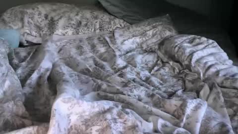 Snapshot of itchey506193 chatting on April 2026 12:28:02 PM itchey506193 online show from April 2026 12:28:02 PM