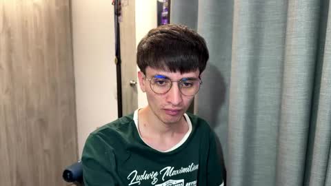 its_alex05 online show from May 2026 08:36:02 PM