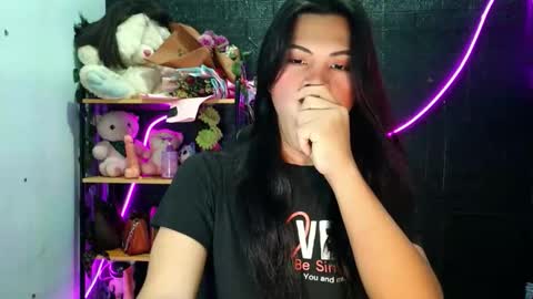 its_chloe20 online show from May 2026 12:45:01 PM