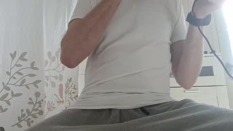 Snapshot of its_me_mave chatting on March 2025 12:32:02 PM Dutch online show from March 2025 12:32:02 PM