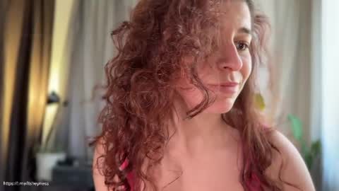 itsheyness online show from April 2026 07:53:02 AM